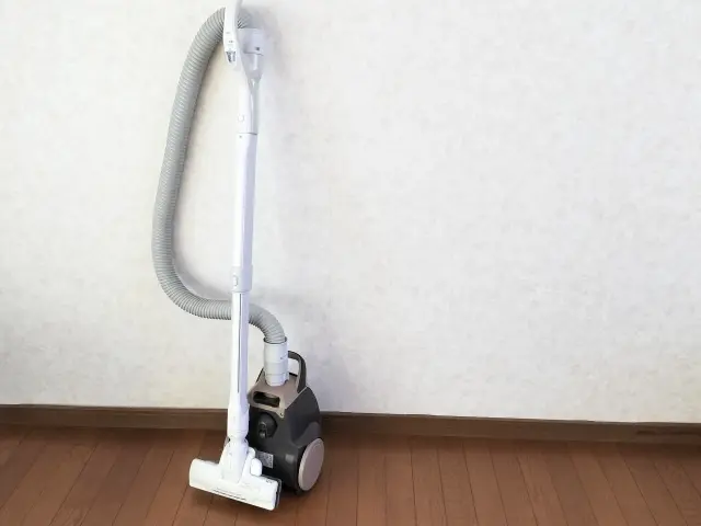 立てておいている掃除機